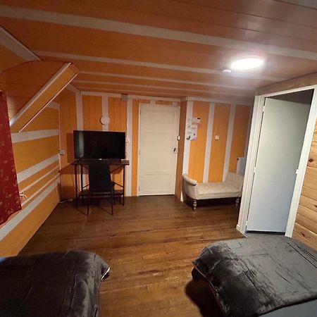 La Cheminee - Chambres D'Hotes Avec Bar-Restaurant Tardets-Sorholus Dış mekan fotoğraf